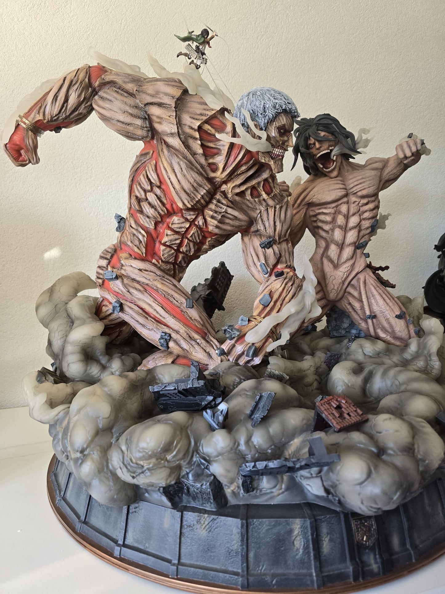 Figurama Attaque des titans Eren Titan vs Armored Titan