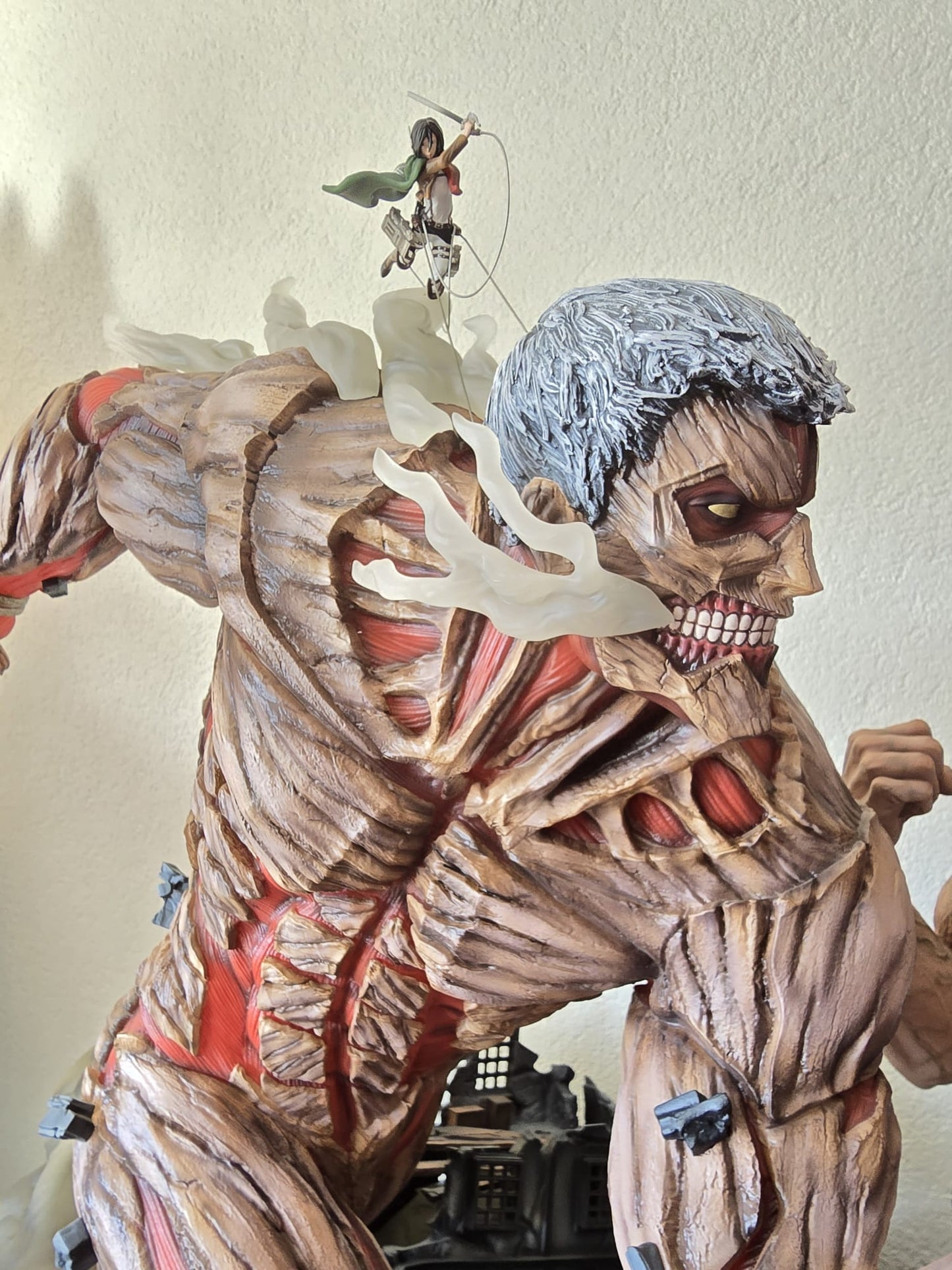 Figurama Attaque des titans Eren Titan vs Armored Titan